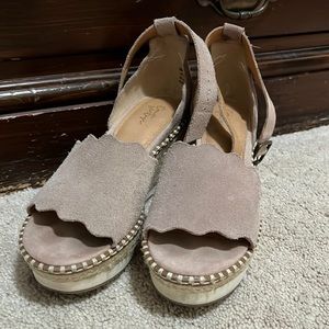 Pink Crown Vintage wedges